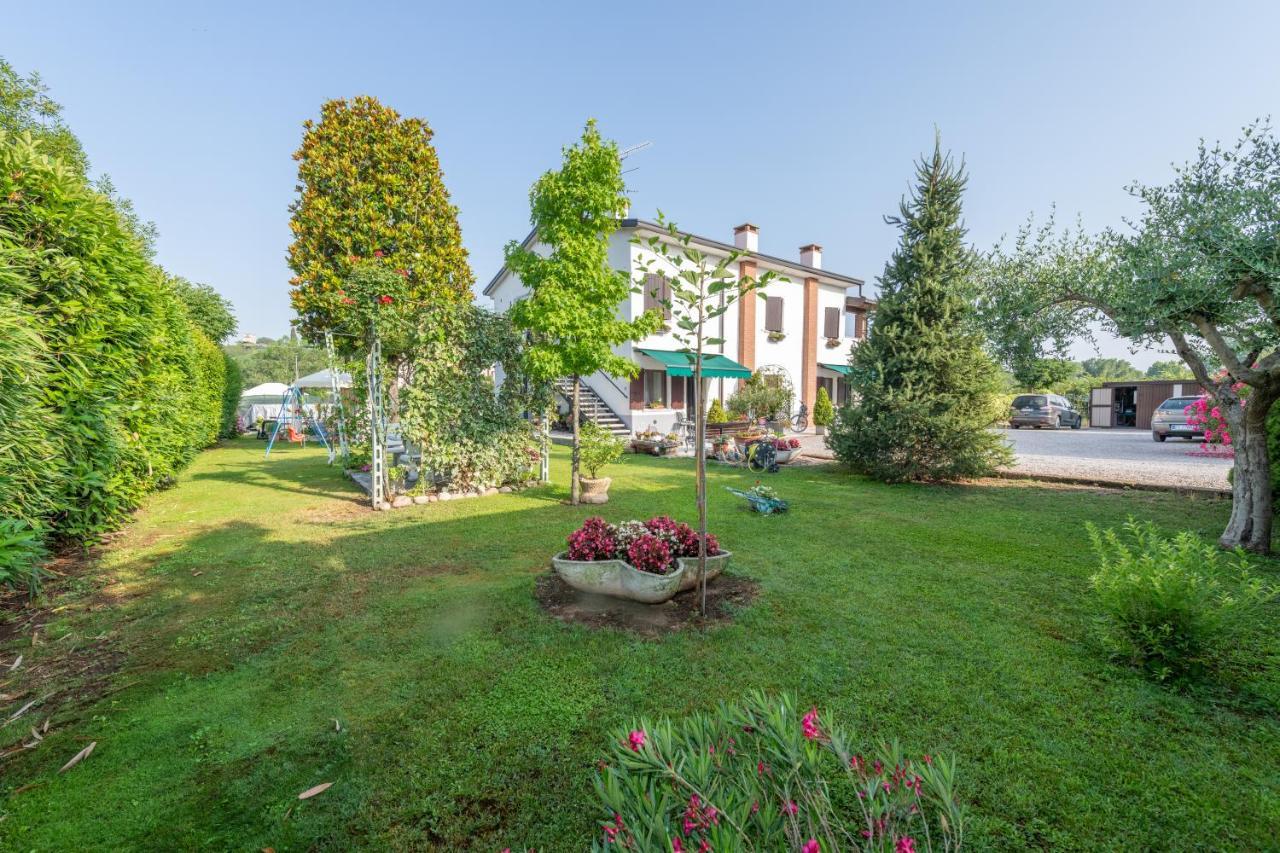 Вилла Casacobelli Монцамбано Экстерьер фото